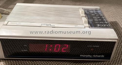 Digital Clock Radio with Lamp CR 371; Morphy-Richards Ltd. (ID = 2915417) Radio