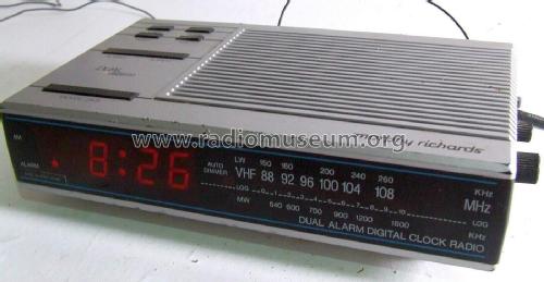 Dual Alarm Digital Clock Radio CR 339; Morphy-Richards Ltd. (ID = 2915334) Radio