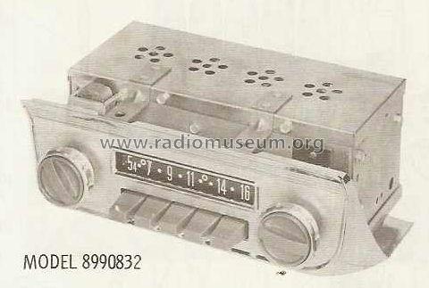 13MA American Motors 8990832; Motorola Inc. ex (ID = 411393) Car Radio