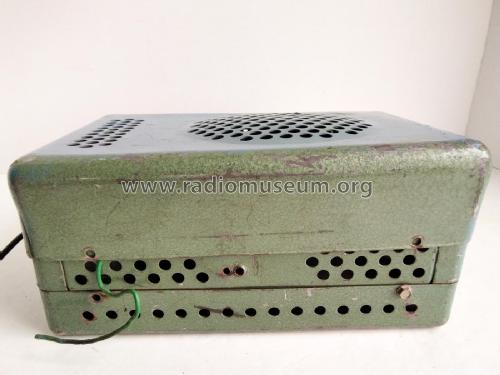 401A; Motorola Inc. ex (ID = 2784121) Car Radio