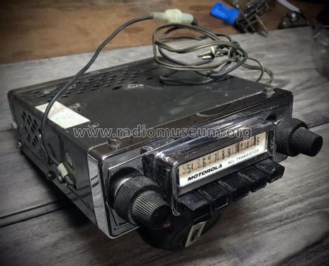 520T ; Motorola Inc. ex (ID = 2841907) Car Radio