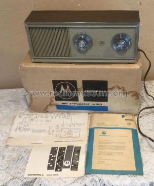 AM Transistor Radio XT22FW; Motorola Inc. ex (ID = 2854554) Radio