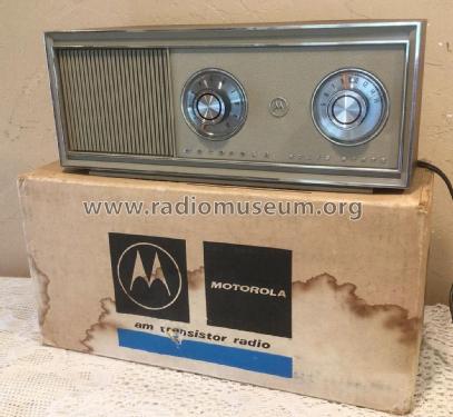 AM Transistor Radio XT22FW; Motorola Inc. ex (ID = 2854555) Radio