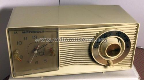 C2W Ch= HS-749; Motorola Inc. ex (ID = 2874387) Radio