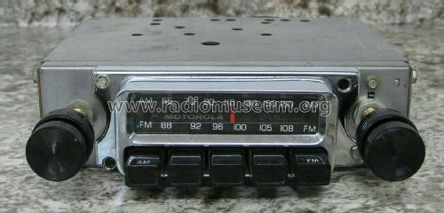 FM273AX; Motorola Inc. ex (ID = 2861897) Car Radio