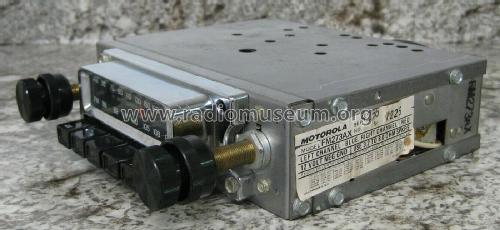 FM273AX; Motorola Inc. ex (ID = 2861900) Car Radio