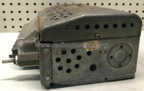 International IL5TCA ; Motorola Inc. ex (ID = 2722821) Car Radio