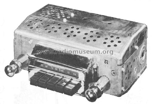 International IL7TC; Motorola Inc. ex (ID = 2467023) Car Radio