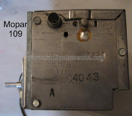 MoPar 109 ; Motorola Inc. ex (ID = 1374638) Car Radio