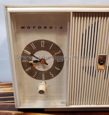 Solid State AM-FM Alarm Clock Radio TC20EH; Motorola Inc. ex (ID = 2841410) Radio