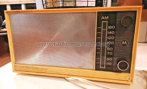 Solid State AM Radio XT3BY; Motorola Inc. ex (ID = 2841459) Radio