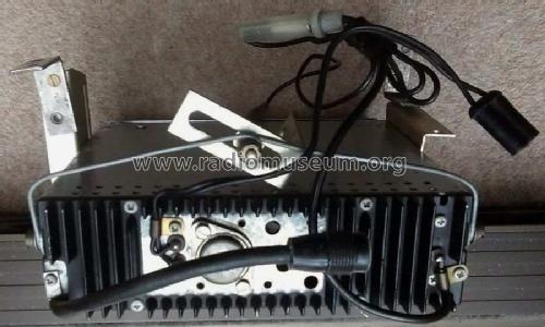 115T; Motorola; London (ID = 2150617) Car Radio