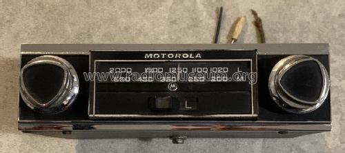 124; Motorola; London (ID = 3014930) Car Radio