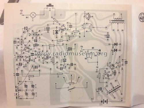 Panda Super Thin pocketable Radio B735; Nanjing 南京无线电厂 (ID = 2400209) Radio