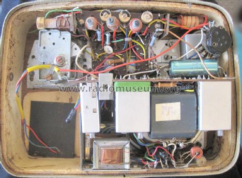 KW/MW/LW-Volltransistor 820/20 Südfunk Ch= K756; Neckermann-Versand (ID = 2555817) Radio