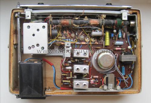 Transistorkoffer 822F12 1048317; Neckermann-Versand (ID = 2479450) Radio