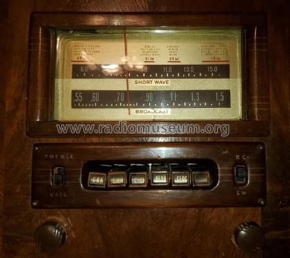 557 ; Northern Electric Co (ID = 3023734) Radio