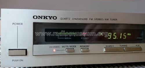 Quartz Synthesized FM Stereo / AM Tuner T-08; Onkyo, Osaka Denki (ID = 1972271) Radio