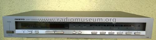 Quartz Synthesized FM Stereo / AM Tuner T-08; Onkyo, Osaka Denki (ID = 1974489) Radio