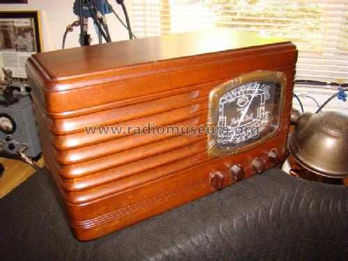 46 ; Packard Bell Co.; (ID = 776067) Radio