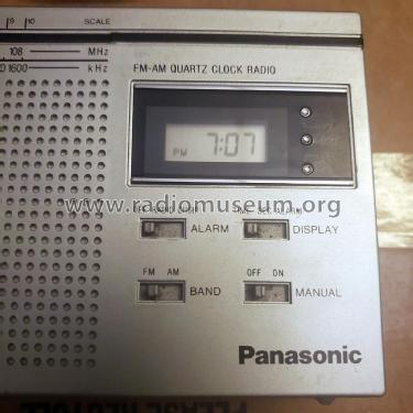 FM-AM Quartz Clock Radio RF-082; Panasonic, (ID = 2850286) Radio