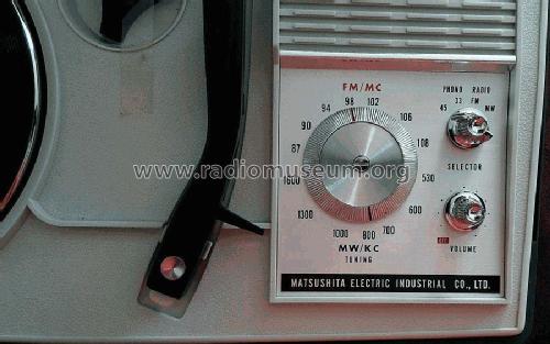 FM/AM Radio Phonograph SG-710F; Panasonic, (ID = 2004433) Radio