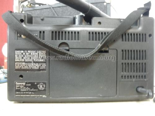 Panasonic 8-Band Short Wave Double Superheterodyne RF-2200; Panasonic, (ID = 1487510) Radio