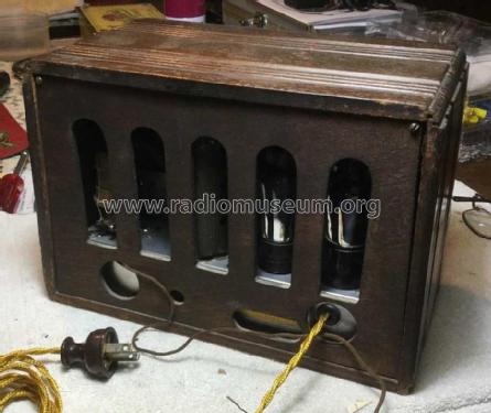 Unknown 2 - table radio ; Peerless unknown - (ID = 2253041) Radio