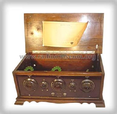 DeLuxe 5; Penn. Radio (ID = 485766) Radio