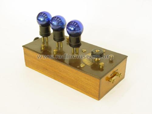 Amplificateur HF à 3 lampes No. 1100; Péricaud, G. et A. P (ID = 2125253) mod-pre26