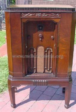 112A Highboy; Philco, Philadelphia (ID = 563006) Radio