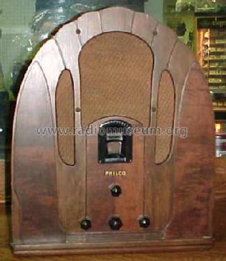 18B ; Philco, Philadelphia (ID = 557962) Radio