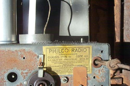 19LZ ; Philco, Philadelphia (ID = 502321) Radio