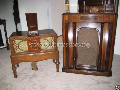 19LZX ; Philco, Philadelphia (ID = 766312) Radio