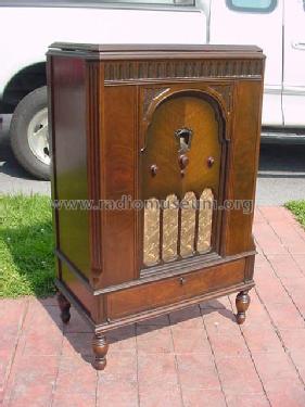 296 Radio-Phonograph; Philco, Philadelphia (ID = 498616) Radio