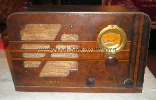 37-62T Early Radio Philco, Philadelphia Stg. Batt. Co.; USA, build ...