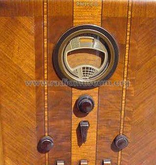 37-640X ; Philco, Philadelphia (ID = 467930) Radio