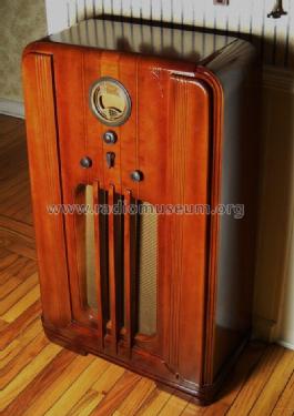 37-640X ; Philco, Philadelphia (ID = 937168) Radio