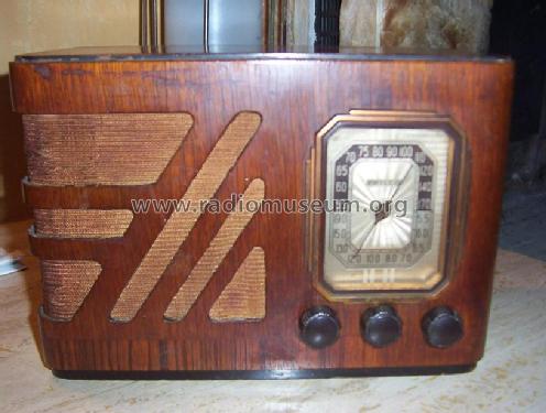 38-15T ; Philco, Philadelphia (ID = 366333) Radio