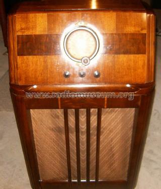 38-7XX ; Philco, Philadelphia (ID = 1229060) Radio