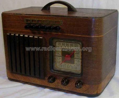 40-125C ; Philco, Philadelphia (ID = 1725416) Radio