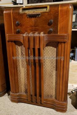 40-165F ; Philco, Philadelphia (ID = 2536463) Radio