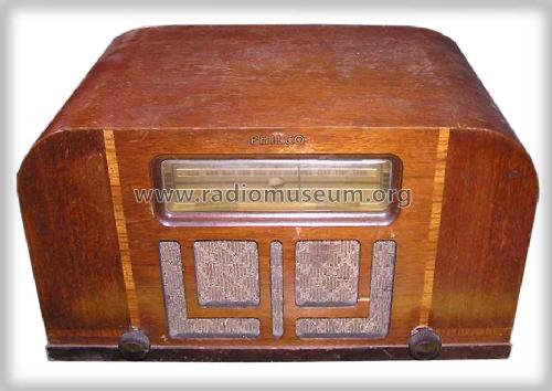 40-95T ; Philco, Philadelphia (ID = 250354) Radio