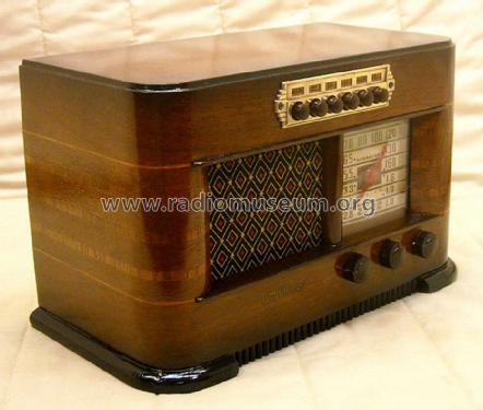 41-225C ; Philco, Philadelphia (ID = 1231626) Radio