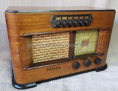 41-225C ; Philco, Philadelphia (ID = 2366607) Radio