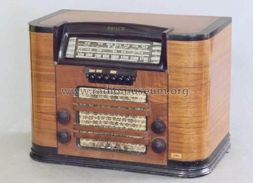 41-245T ; Philco, Philadelphia (ID = 2744024) Radio