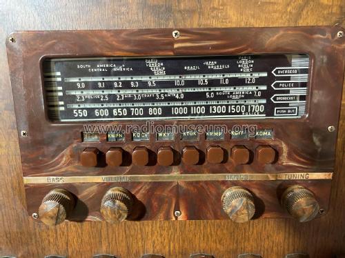 41-290X ; Philco, Philadelphia (ID = 2821723) Radio