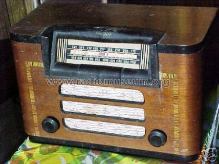 42-122T ; Philco, Philadelphia (ID = 145922) Radio