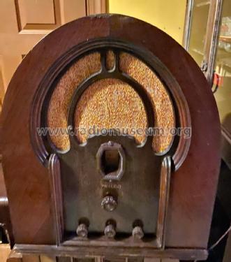 44B ; Philco, Philadelphia (ID = 2547754) Radio