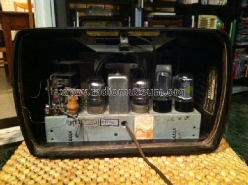 46-420 Code 121; Philco, Philadelphia (ID = 1695336) Radio